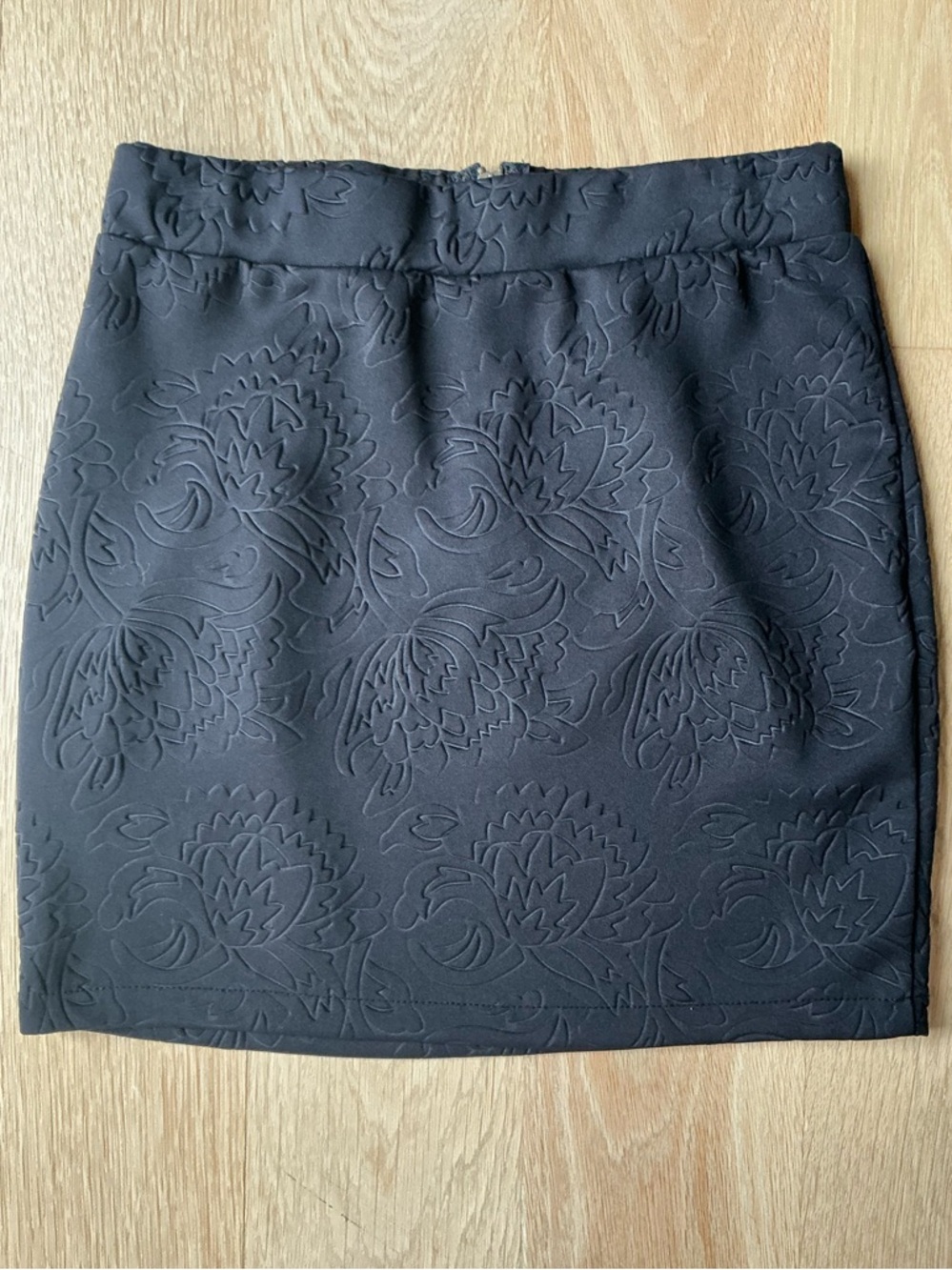 Sparkle & Fade (Urban Outfitters) Debossed Floral Print Black Mini Skirt Medium